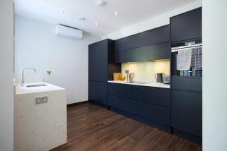 The Putney Hideaway - Modern and Elegant 3BDR Flat with Patio - Londra - 9