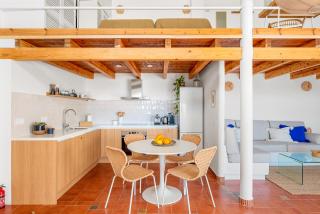 Luminous loft apartment next to the Atlantic Ocean - 3