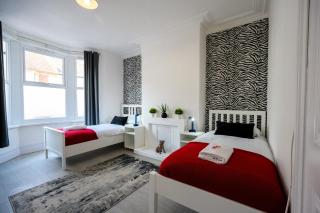 Brislington Base Super Convenient Apartment In South West By StayStaycations - Bristol - 8