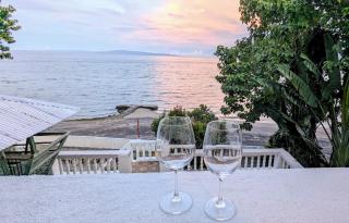 Spacious Dauin Beach House with Island Views! - Bacong - 3