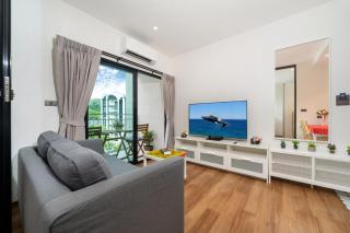 The Halo 1 Naiyang Beach - 3