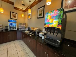 Comfort Inn & Suites - Lexington Park - 9