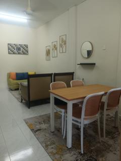 Madana homestay pasir puteh - 0