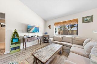 Walk to Beach from the Home with a Firepit and 8 Beds that Sleeps 12 or more - Panama City Beach - 7