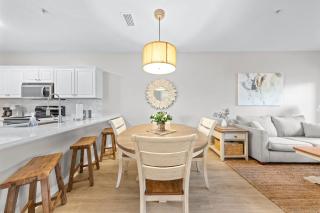 Condo with Pool and Beach and Lake Access with 4 Beds on 30A - Santa Rosa Beach - 9
