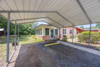 Hamilton Home Playground 2BR - 5