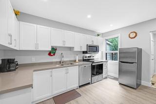 Bright and Renovated 3BR Hamilton Gem Near Downtown - Hamilton - 8