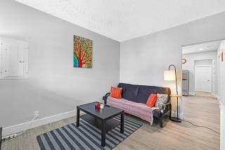 Bright and Renovated 3BR Hamilton Gem Near Downtown - Hamilton - 4