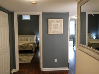 Telfair Place - 2BR Loft Overlooking Broughton Street - Savannah - 4