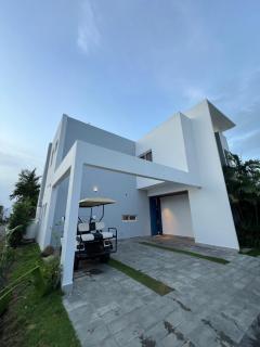 Luxury Private Villa At Metro Pool Jacuzzi Wifi Sleeps 10 - Juan Dolio - 2