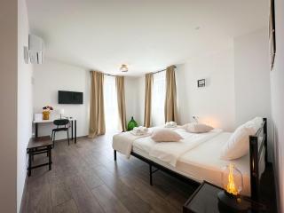 Villa Gaudeo with pool and EV station - 2