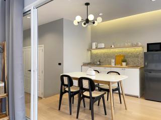 2nd FL. apartment 2BR in old town with rooftop view - Bangkok - 0