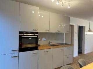 WORKATION Adler Taunusblick , 3-4 Personen, Balkon, 2 Badezimmer, Riesen Küche, Waschmachine, viel Platz, Privatparkplatz - Bad Soden am Taunus - 2