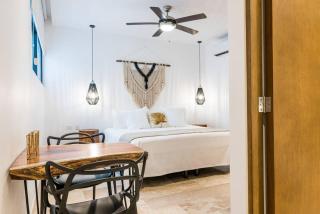Private Room in top location, Microwave and Fridge - Playa del Carmen - 5