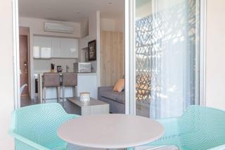 Beautiful and Centric 1BR PH Private pool Sauna - 6