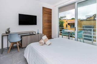 Luxury Condo, Private Room, 150MB Wifi, AC, Gym - Playa del Carmen - 8