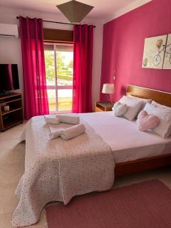 Pretty Sunny Guest Apartment - Lagos - 2