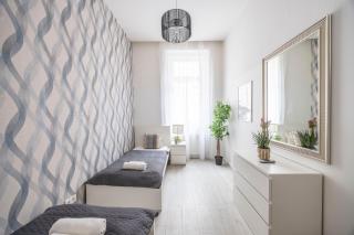 Exclusive Downtown Dream Home by Prestige Gallery - Boedapest - 3