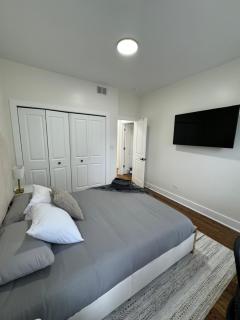 Chic Euro City Getaway- Close to Downtown - 2