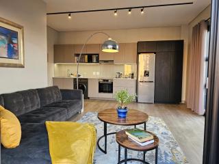 Chic Studio with Panoramic Sandton Views - Johannesburg - 8