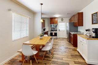 Tranquil Haven Retreat - Phoenix - 7