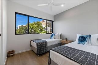 SPECTACULAR THREE BAYS - Coolum Beach - 6
