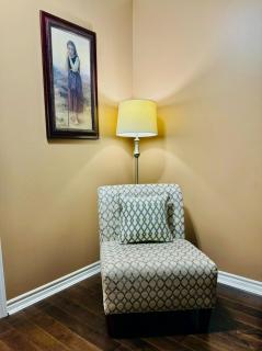 Spacious 4-Bedroom Home in Desirable Barrie Neighborhood - Barrie - 4