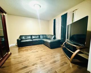 Spacious 4-Bedroom Home in Desirable Barrie Neighborhood - Barrie - 5