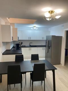 New - MiJa basement Loft Apartment steps from Beach - perfect for Sun and Sport Seekers - Marbella - 7
