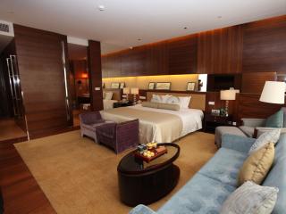 HJ International Hotel - 7