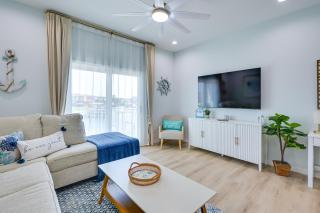 Chic Hudson Townhome Walk to the Beach! - 6