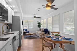 New Listing Fully Renovated Home 2 min to beach - Myrtle Beach - 0