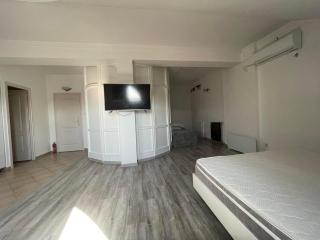 Sunny House Apartman Szeged - Szeged - 7