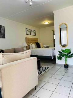 Stunning 1-bedroom self check-in condo with pool - 3