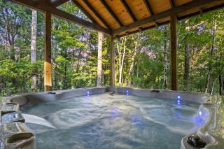 Surreal Views Outdoor Fireplace Pool Table Hot Tub - Epworth - 9