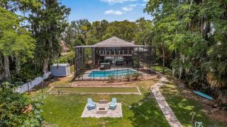 Spacious Lakefront House with Pool, Hottub, & Boating - Orlando - 6