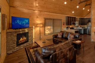 Blackberry Springs - Gatlinburg - 7