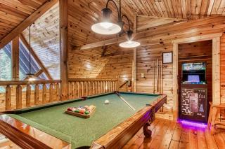 A Touch of Class Holiday home - Gatlinburg - 8
