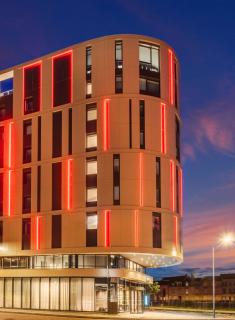 Radisson Hotel Reims - Reims - 4