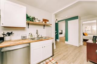 The Larks Nest - A Gem in a Tranquil Neighborhood - 9