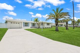 Spacious home With Heated Pool 3 miles from IMG! - Bradenton - 8