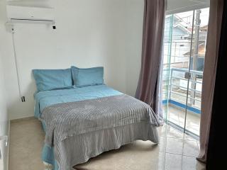 Casa 150 metros da praia . Até 10 pessoas ! Bombinhas canto grande - Bombinhas - 0
