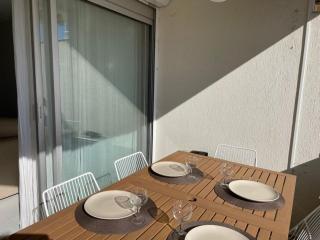 Appartement rénové avec climatisation, terrasse et parking privé - FR-1-731-96 - 8