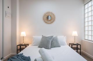 Modern 1-Bedroom Retreat - Sydney - 6