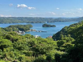Holiday house with great views! - - 9