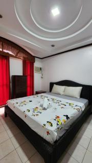 EV2 Townhouse Hotel - Angeles - 4