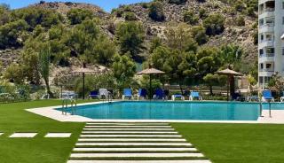 Résidence EUROTENNIS, piscine et plage privée - 0