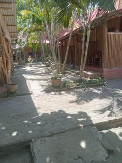 Sasak Lombok Bungalow - Kuta Lombok - 3