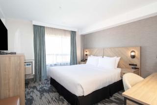 Sandman Hotel & Suites Regina - 1