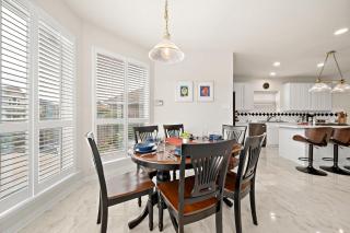 Houston Lake Retreat Pool Lake Front Spa - Humble - 4